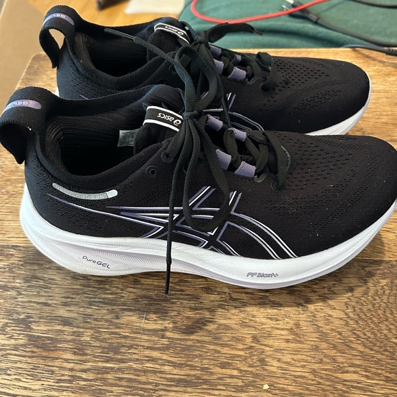 ASICS Gel Nimbus 26 - Picture 2 of 5